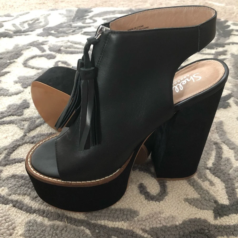 Platform Shelly’s London shoes
